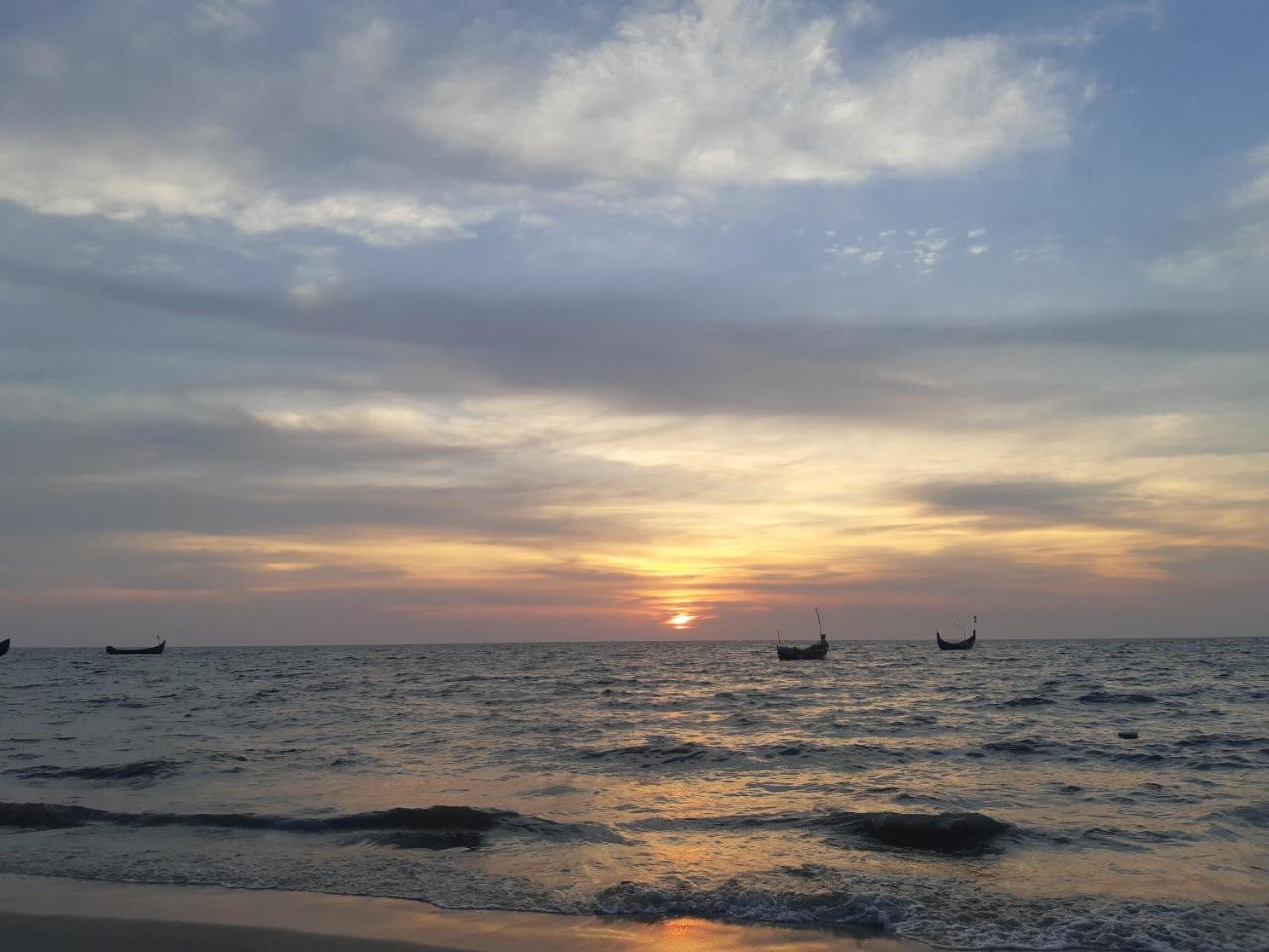 Marari Beach Paradise Марарикулам Екстериор снимка
